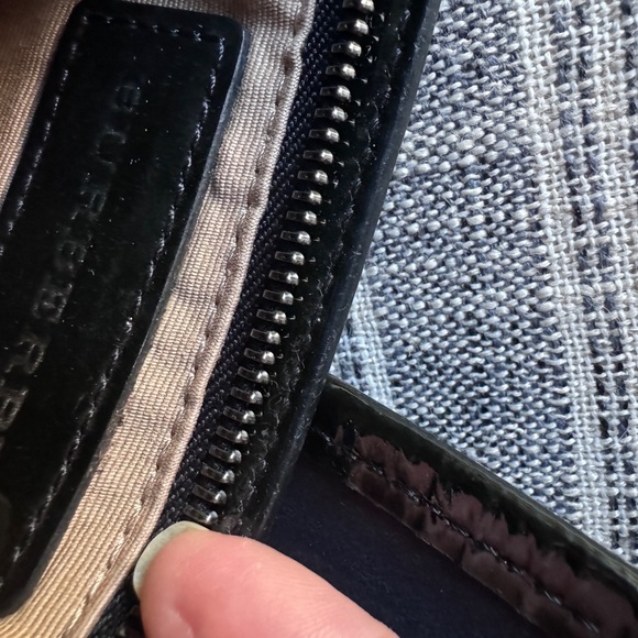 Burberry Nova Check Large Nickie Tote - Picture 9 of 10